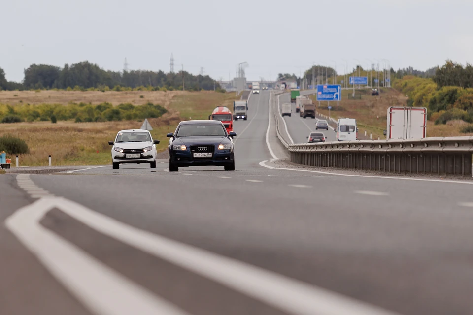 Все 180 км пути от Челябинска до Екатеринбурга теперь исполнены в четырех полосах.