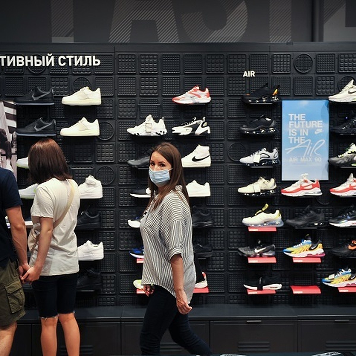 Мультибрендовый бутик Sneaker Box заменил Reebok в ТРЦ «Гринвич» - KP.RU