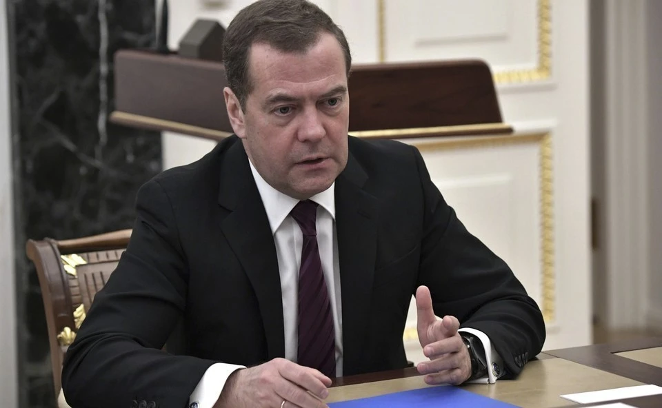 Медведев заявил, что посягательство на территорию России позволит использовать все силы самозащиты