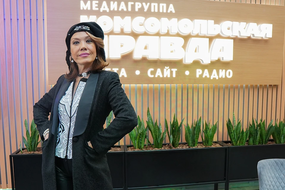 Азиза сама очень много боли в жизни испытала. У нее трагическая судьба