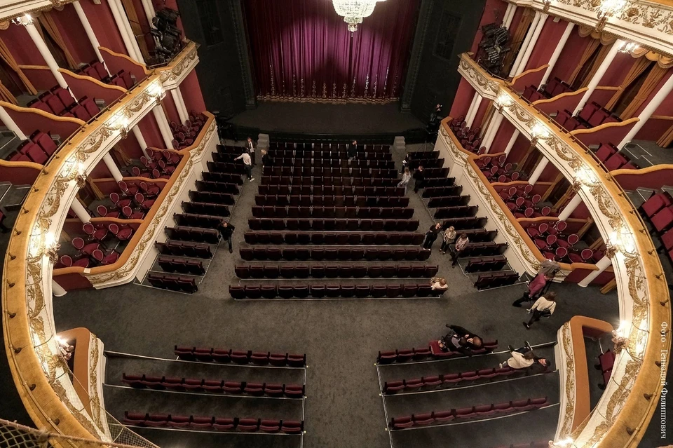 Кроме спектаклей, в драмтеатре можно будет оценить и сделанный ремонт.
