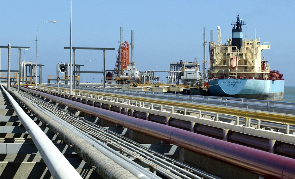 Фрахт судов для транспортировки российской нефти в Индию подорожал на 5-7 долларов за баррель
