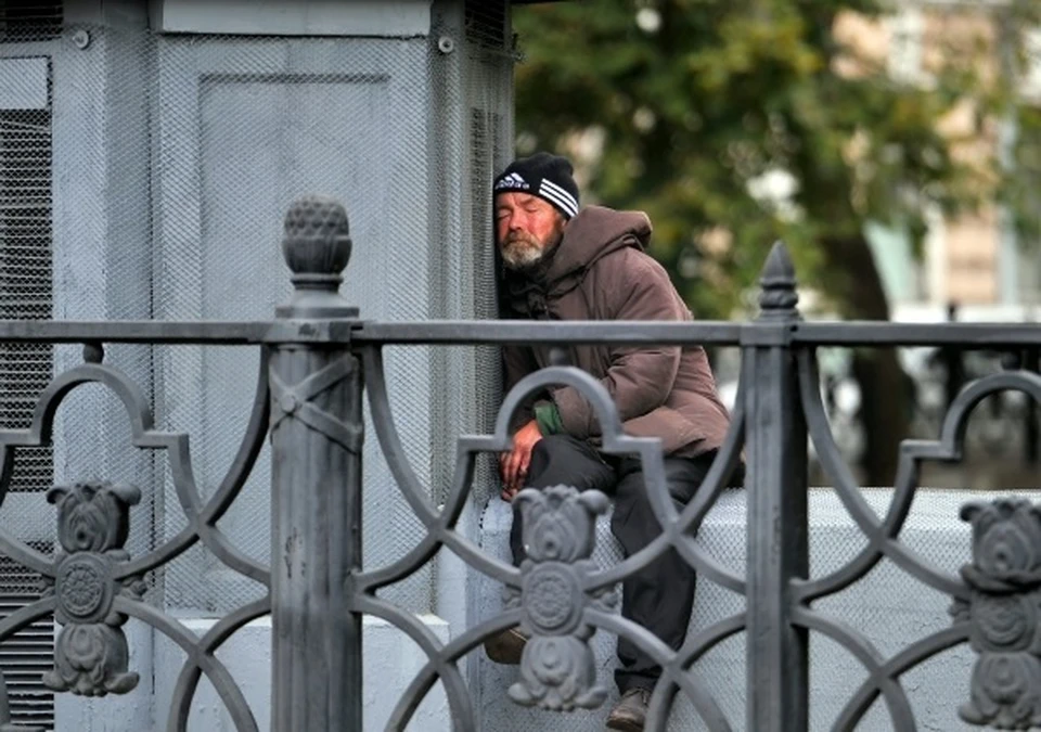 Некоторые омичи греются в квартирах обогревателями или включенными газовыми плитами.