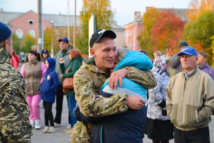 «В селе от армии никто не косит»: как проходит мобилизация в сибирской глубинке