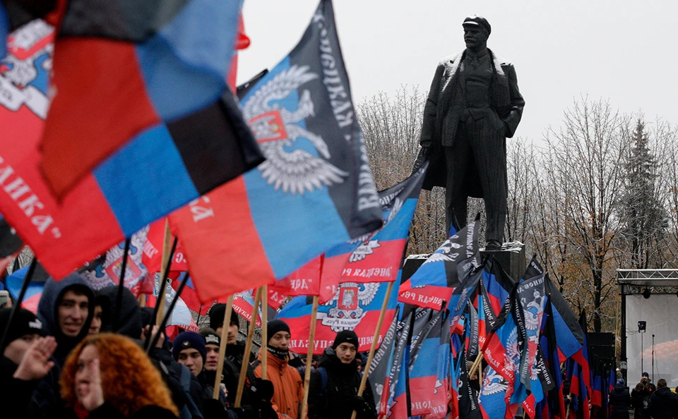 Украинские неонацисты обстреливают ДНР после вхождения республики в состав РФ, сообщают донецкие власти