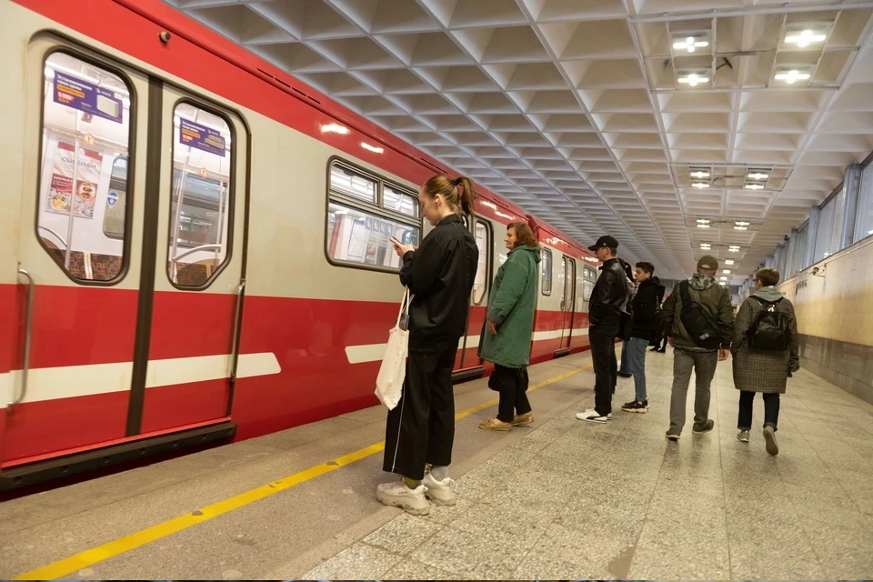 Проход к станции метро «Комсомольская» со стороны входов 7-14 в Москве закроют для ремонта вестибюля