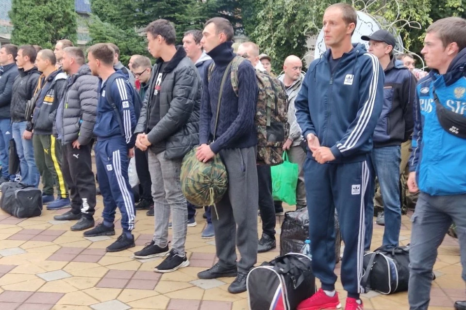 Дончане, призванные в рамках частичной мобилизации, отправились в войска. Фото: МИХАЙЛОВА Ева