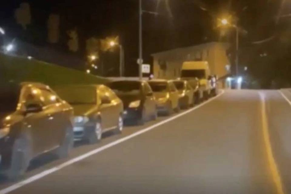 Беженцы по три дня обходятся без еды и туалетов на границе с Эстонией