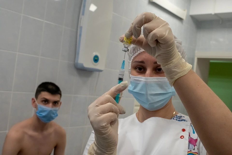 Обязательные профилактические прививки от коронавируса отменили в Хабаровском крае