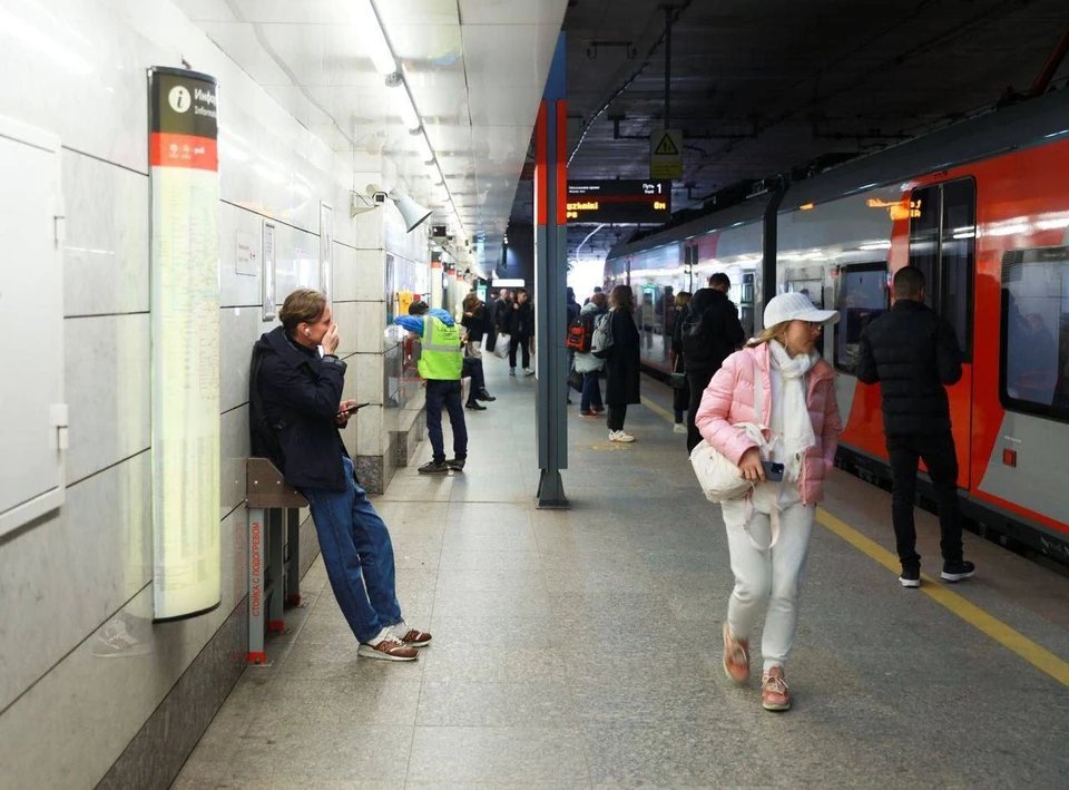 Стойки с подогревом установили на двух станциях МЦК в Москве