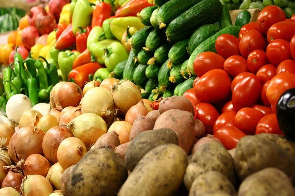 Кубанские овощи и фрукты с минимальной наценкой можно купить на ярмарках выходного дня. Фото: администрация Краснодара.