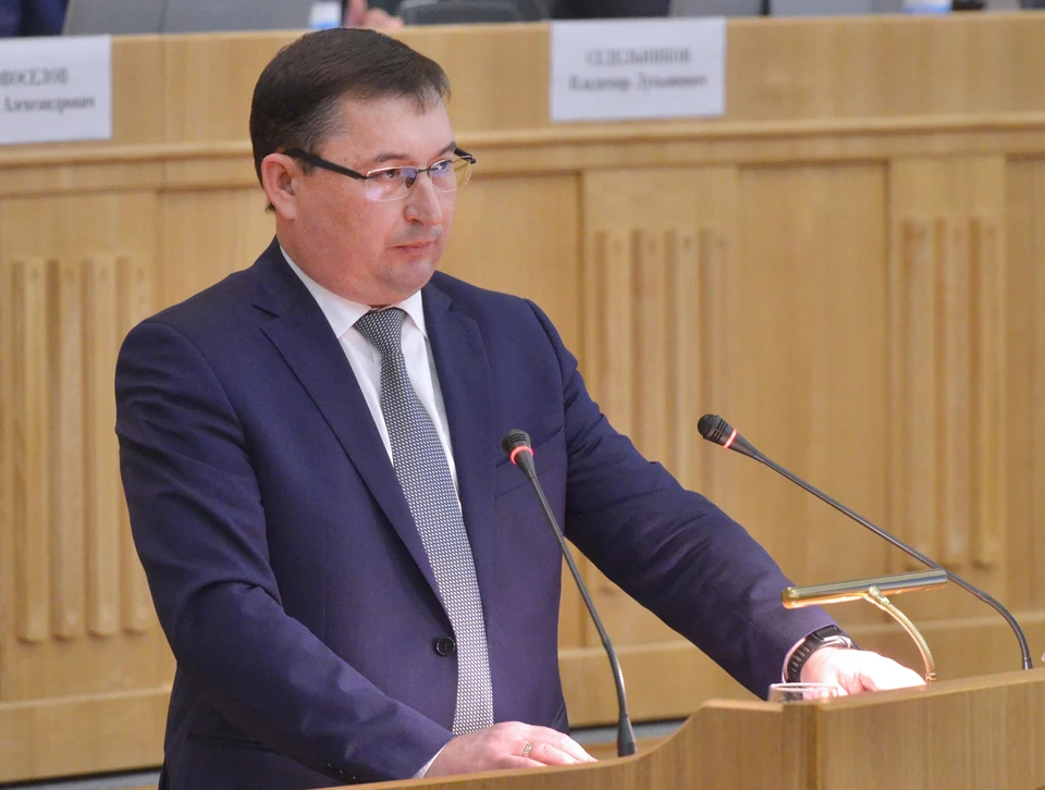 Министр финансов Омской области Вадим Чеченко. Фото: 12 канал.
