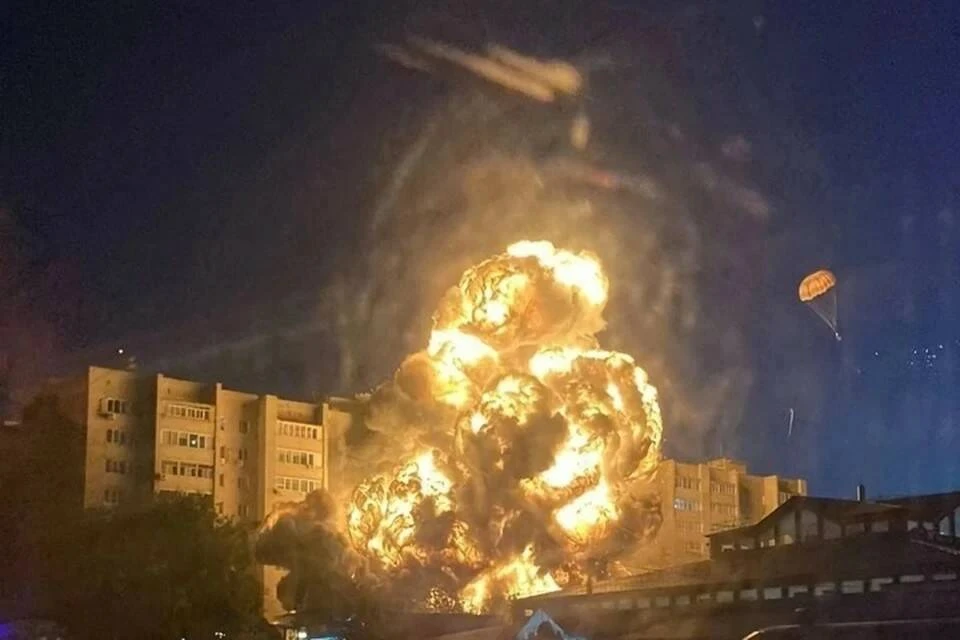 Число погибших в результате падения самолета в Ейске выросло до 13 человек