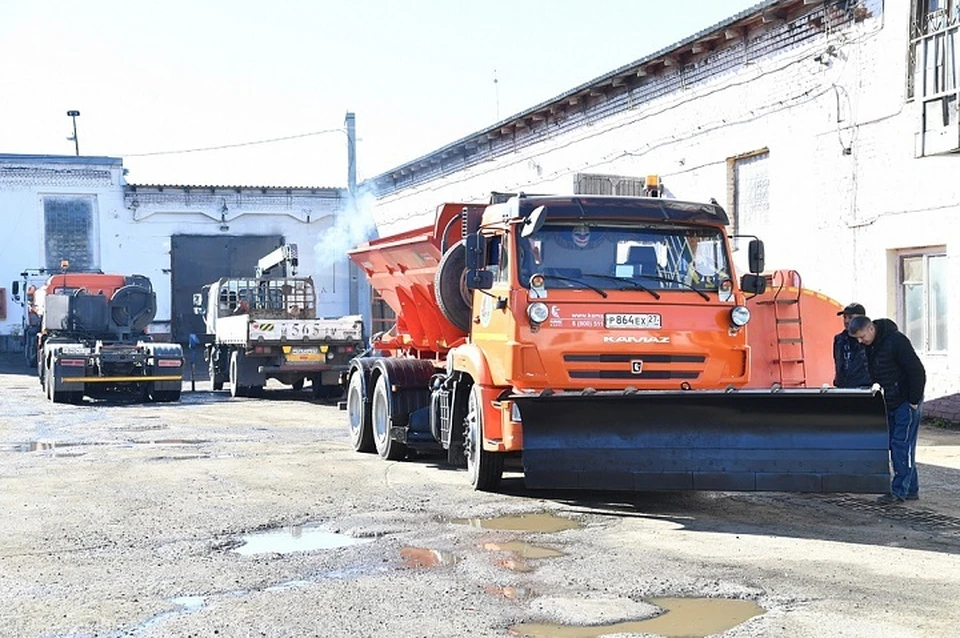 Городские службы Хабаровска готовятся к гололедам на дорогах