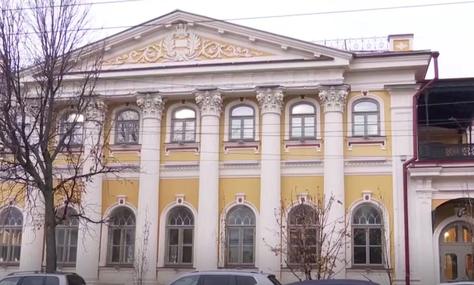 Саратов, ул. Советская, 1.