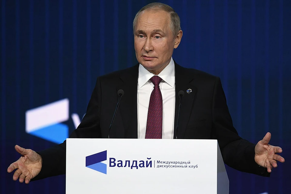 Владимир Путин рассказал, что руководствуется интересами народа во время работы и не думает об исторических свершениях.