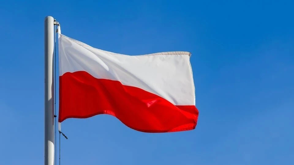 Польша отменила упрощенную процедуру трудоустройства для россиян