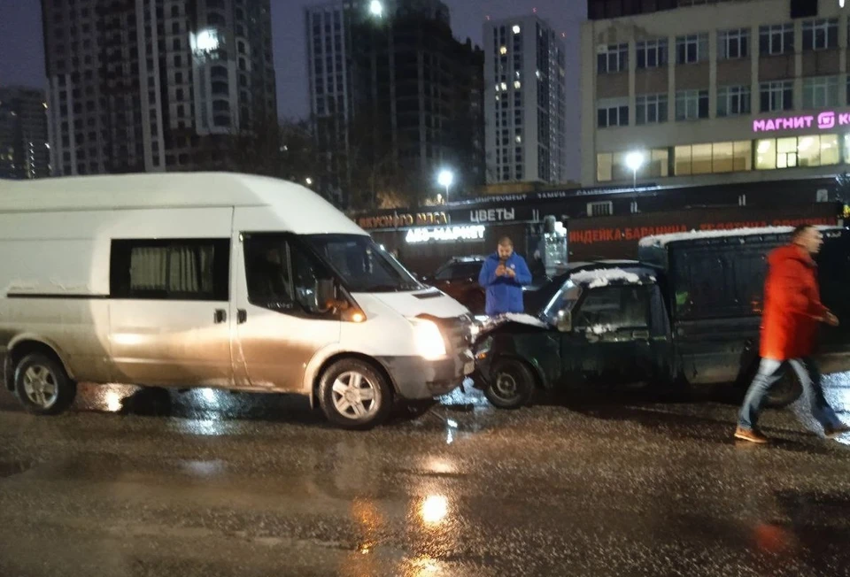 ДТП произошло на улице Островского.