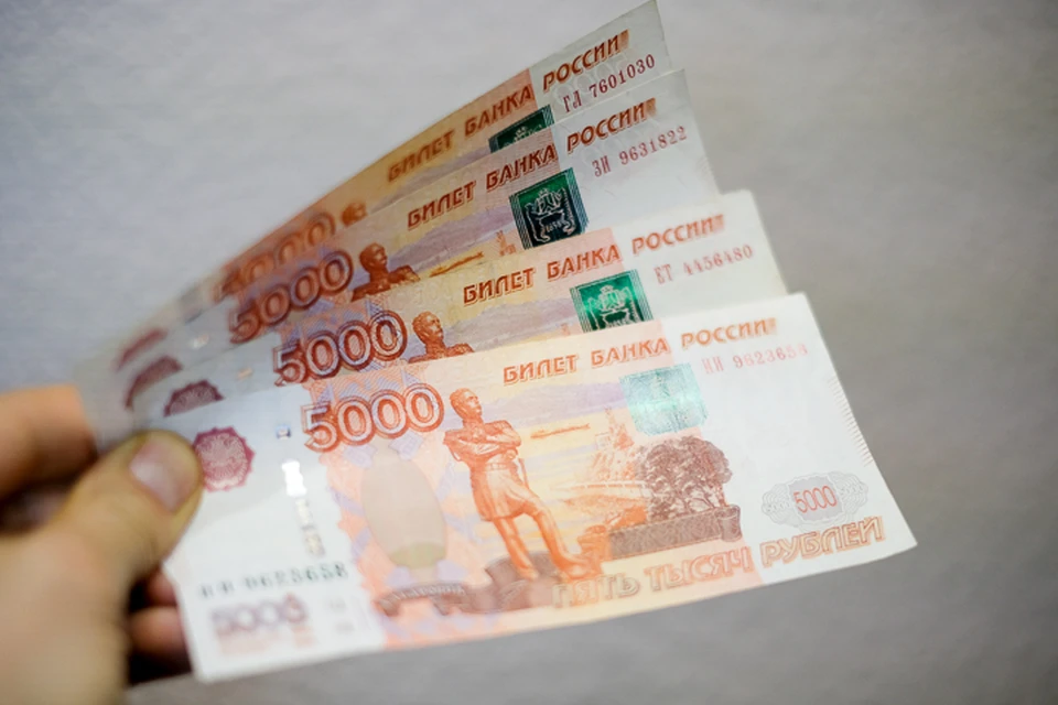 Томичу угрожали и забрали у него 70 тысяч рублей в Советском районе города