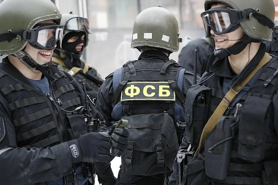Сотрудники ФСБ РФ задержали украинского диверсанта и изъяли у него взрывные устройства