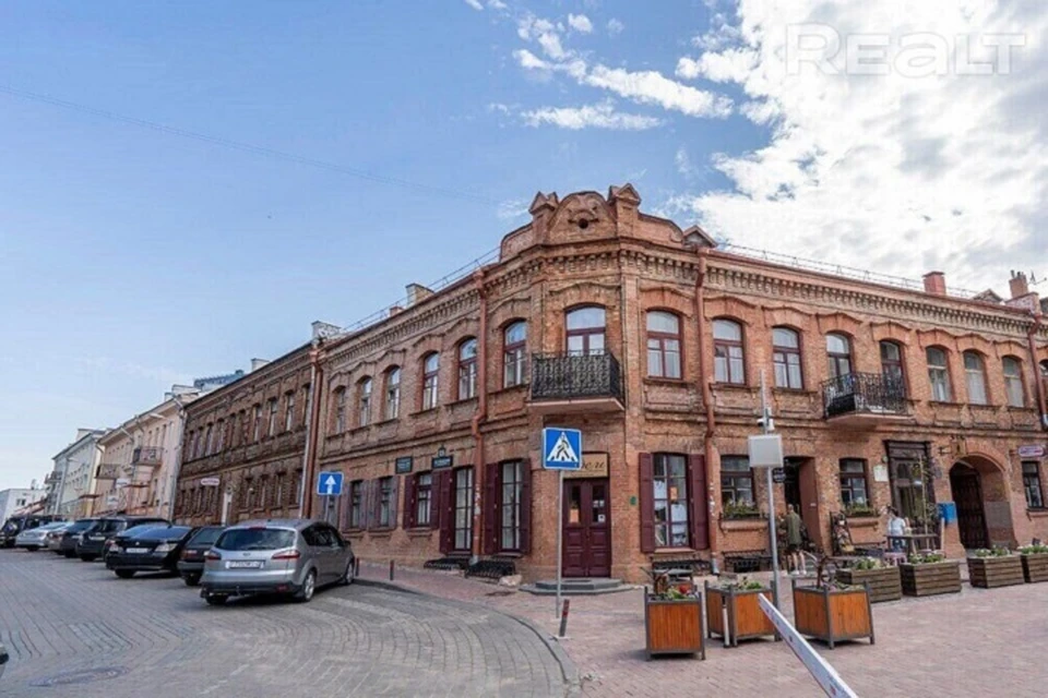 Квартира продается в кирпичном доме постройки 1917 года. Фото: realt.by