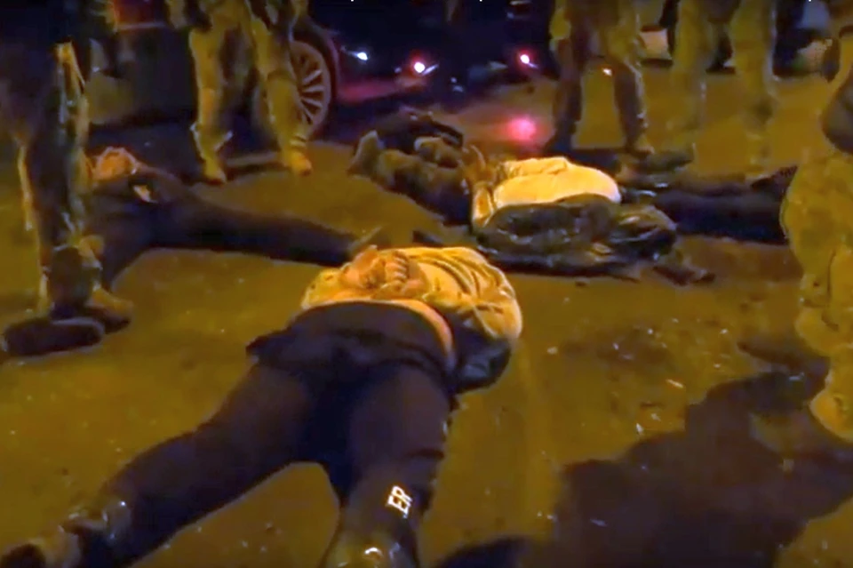 Полицейские в Рязани задержали подозреваемых в мошенничестве со страховыми выплатами при ДТП.