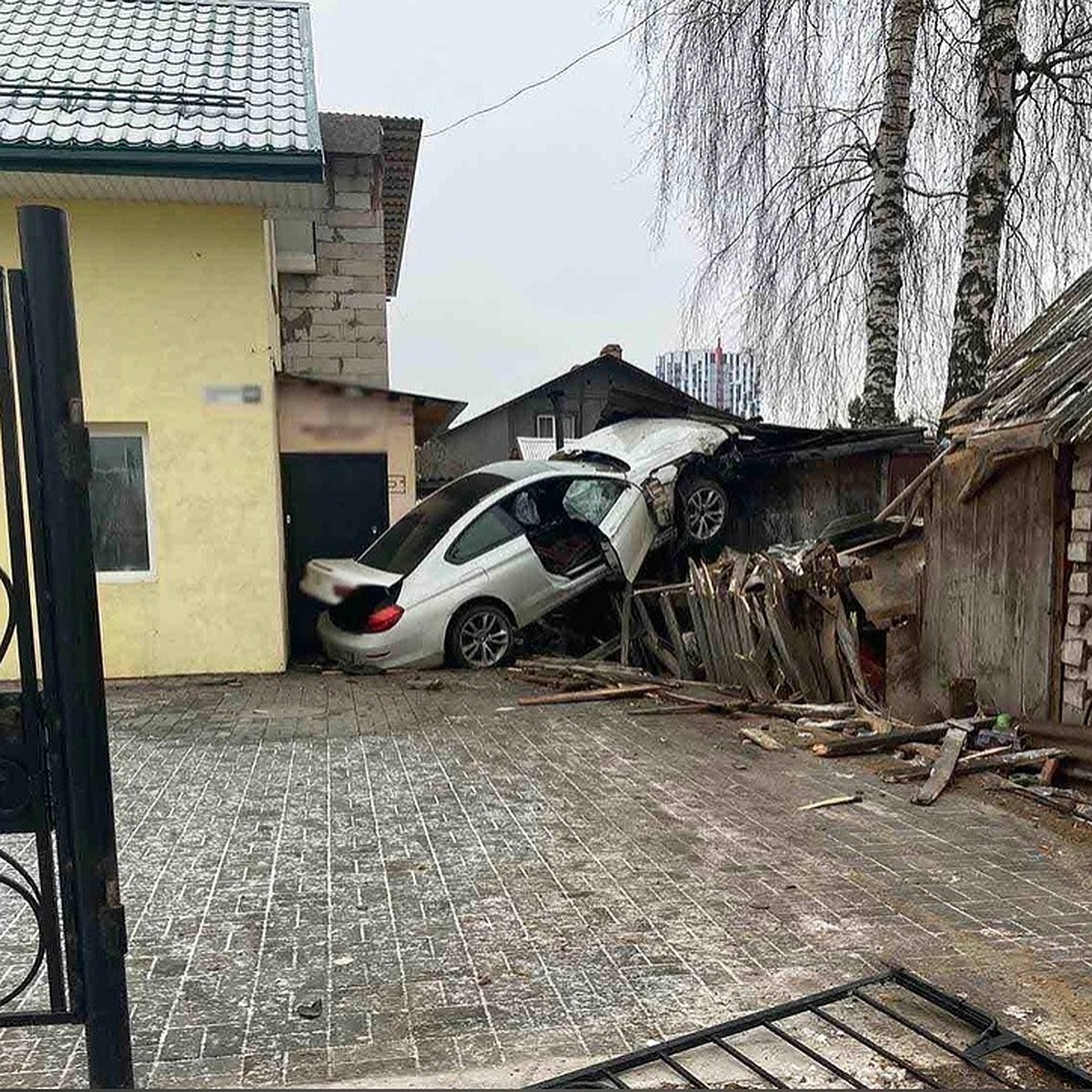 Пострадавший в ДТП на улице Халтурина в Ижевске пешеход скончался - KP.RU