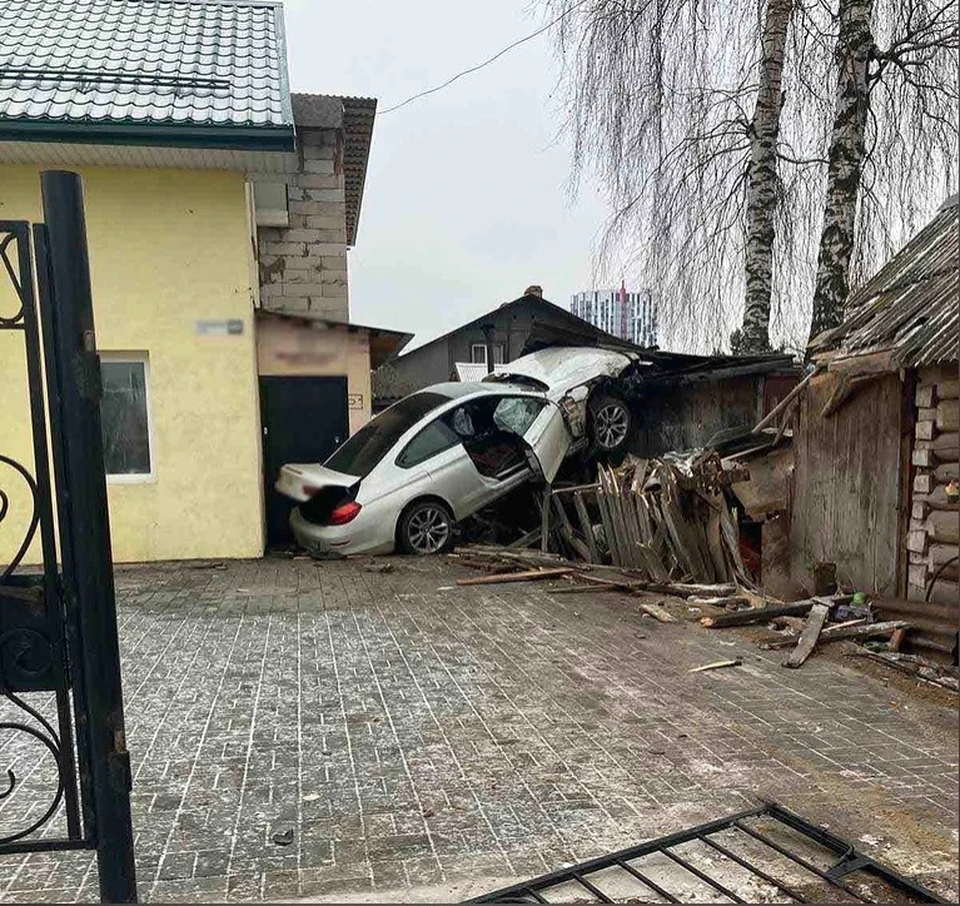 Пострадавший в ДТП на улице Халтурина в Ижевске пешеход скончался - KP.RU