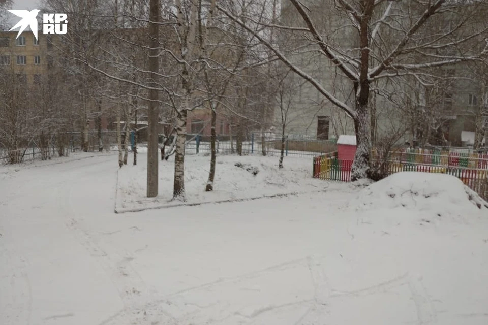 Снег в городе Бологое. Фото: Надежда Блинова.