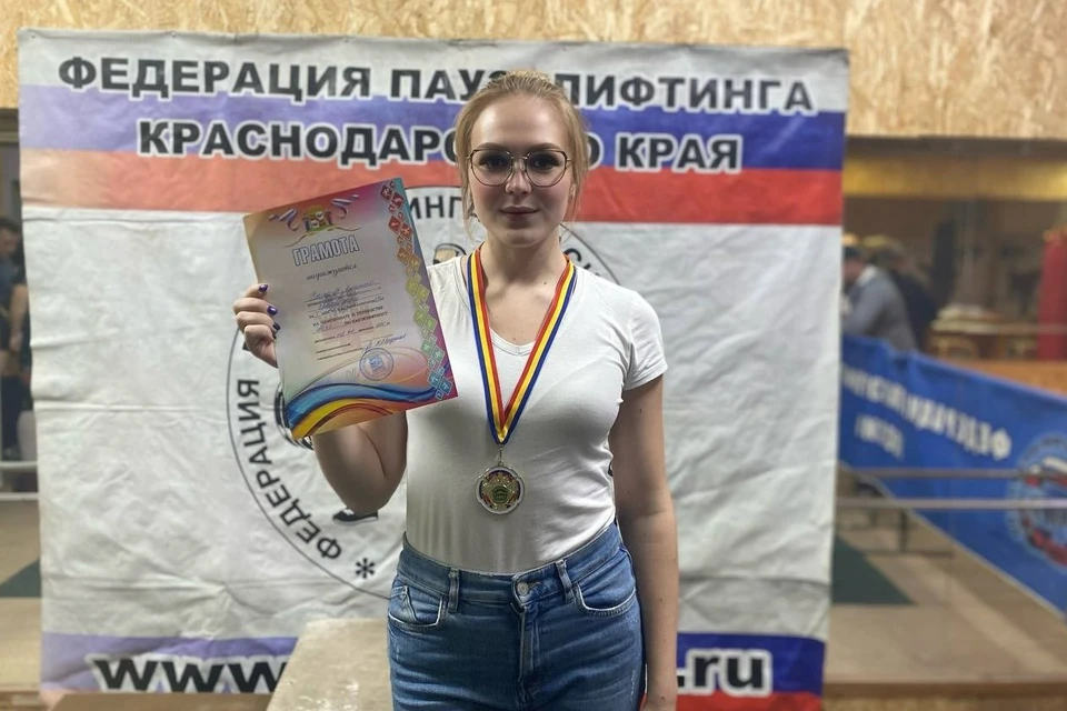 Ангелина Назарчук заняла первое место в категории до 69 килограммов
