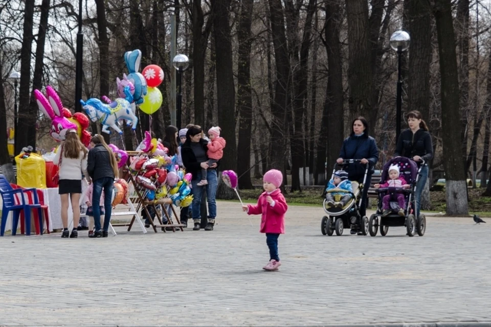 Впервые День матери отметили в России в 1998 году