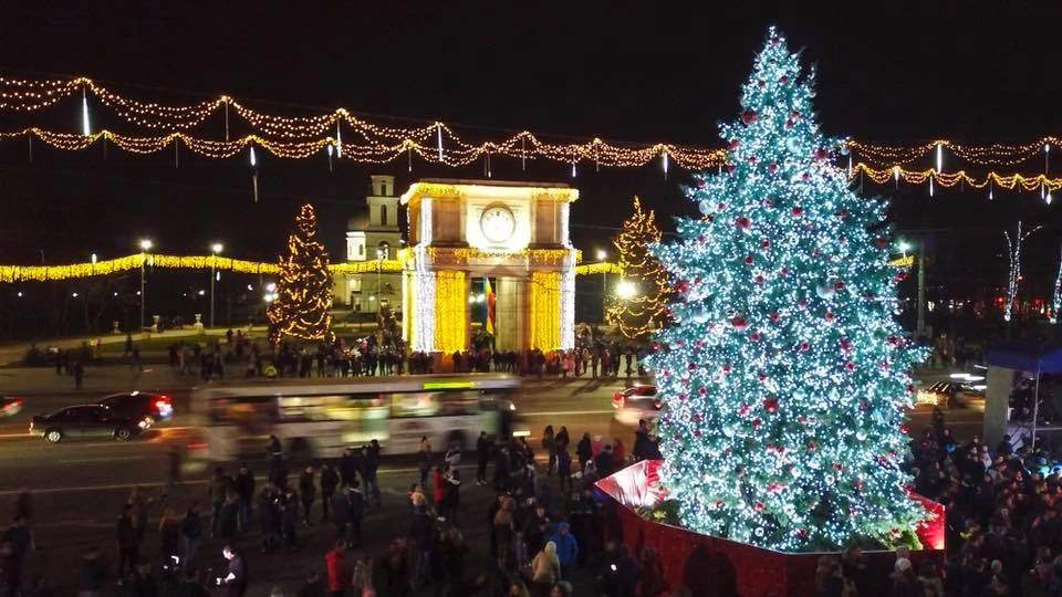 В этом году у кишиневцев будут и новогодняя елка, и праздничная иллюминация.
