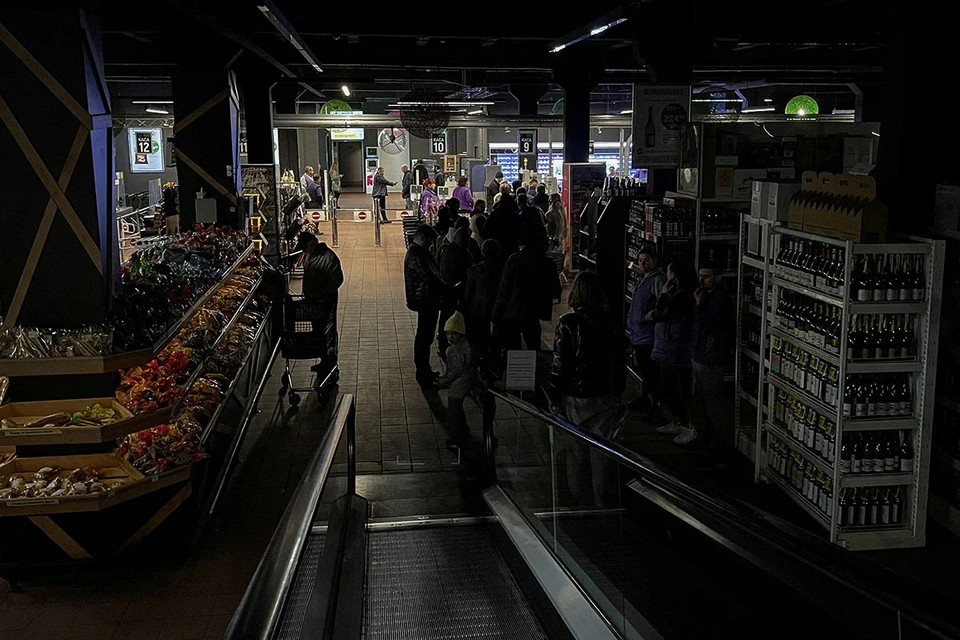 Жители Киева и Львова в соцсетях готовятся грабить супермаркеты и обсуждают погромы