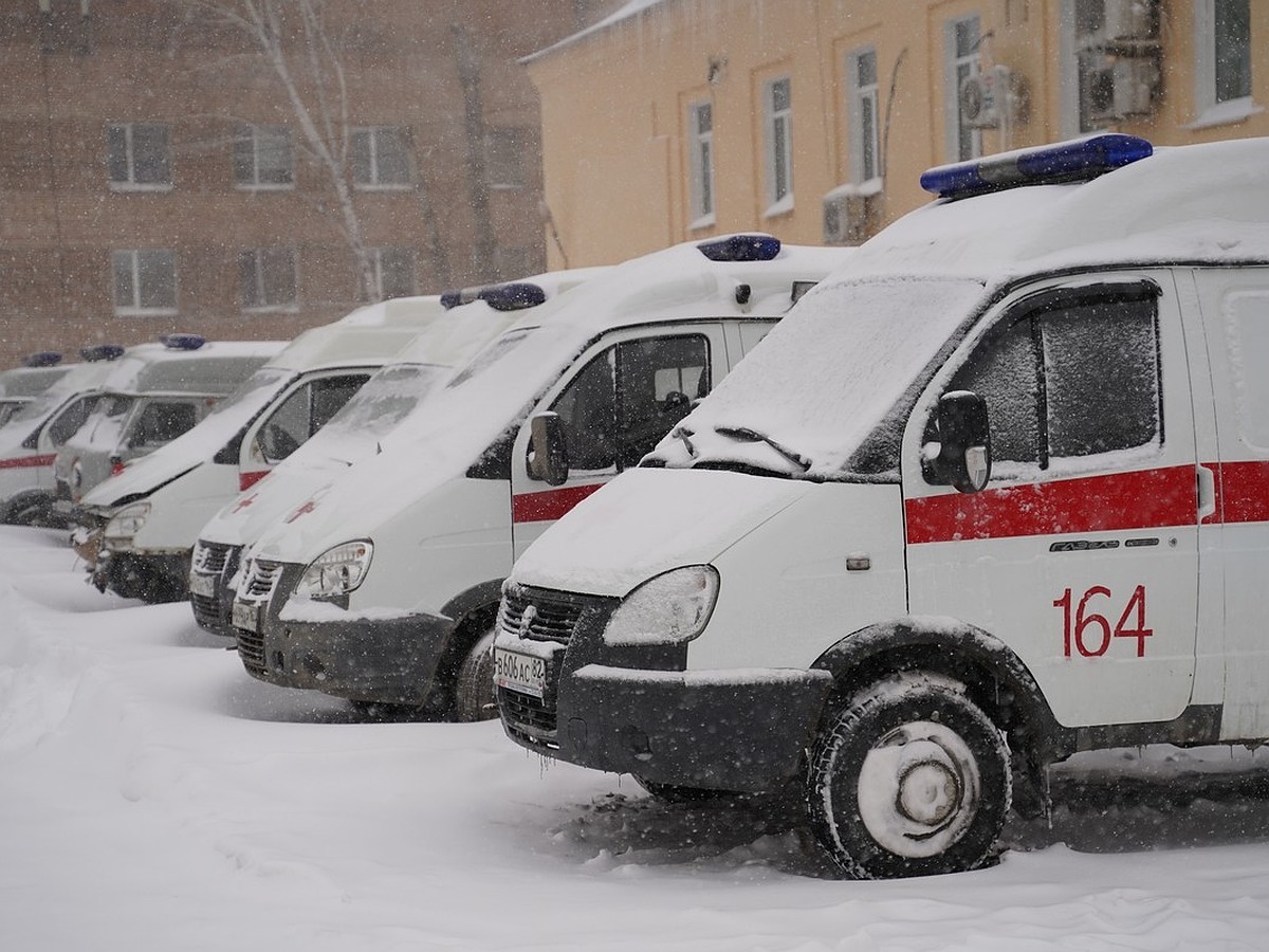 В Самаре неосторожный школьник поскользнулся и проткнул себя карандашом в  ноябре 2022 года - KP.RU