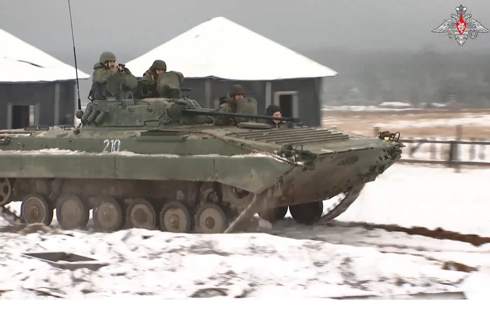 Показали видео с учений российских военных на полигоне в Беларуси. Фото: стоп-кадр | видео Минобороны России