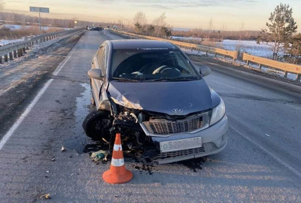 В Тюмени пьяный водитель устроил ДТП на трассе.