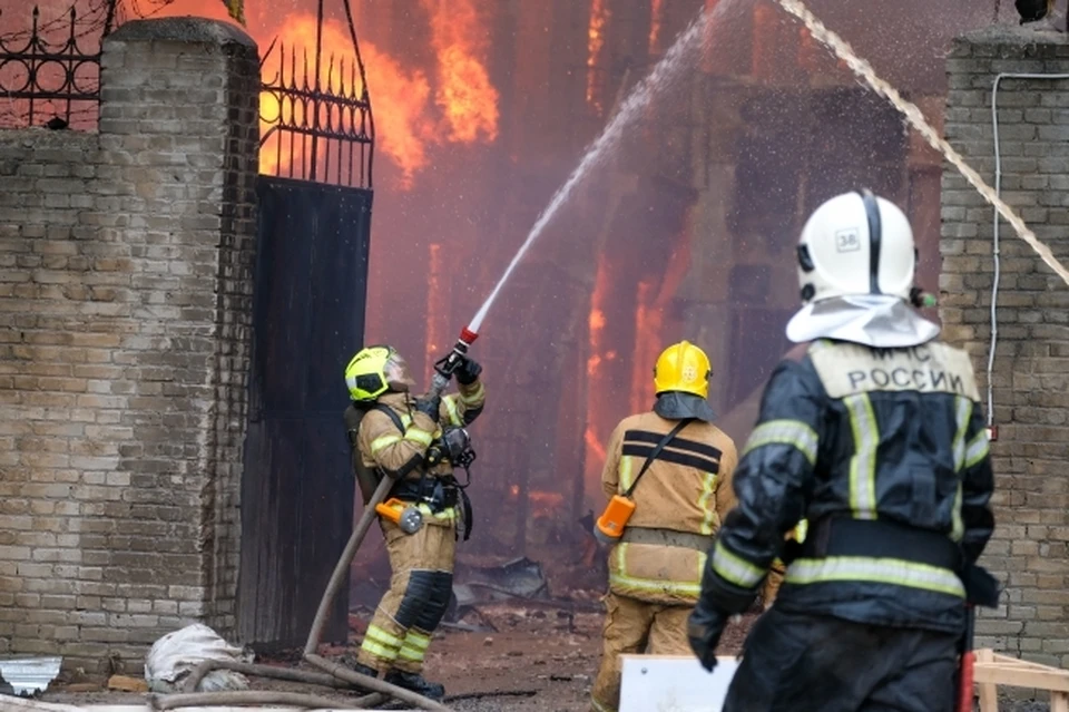 В одном из хуторов Ростовской области в пожаре погиб человек