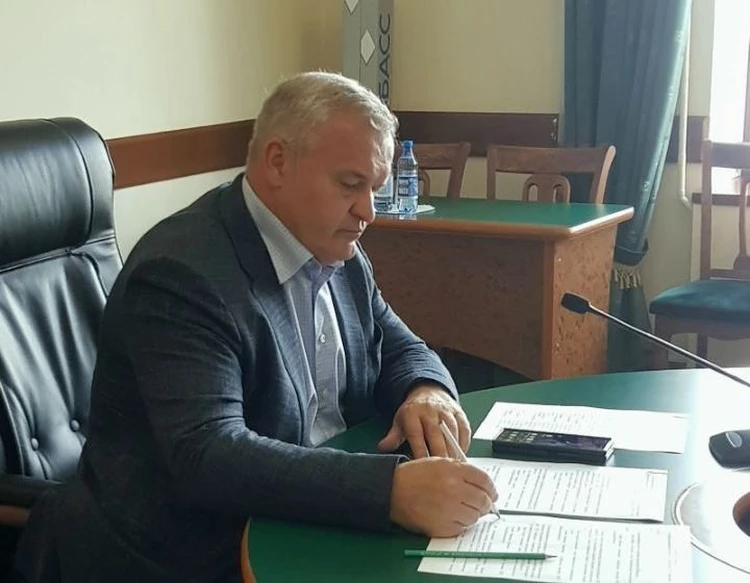 В Кузбассе бывшему председателю правительства вменяют 25 эпизодов мошенничества