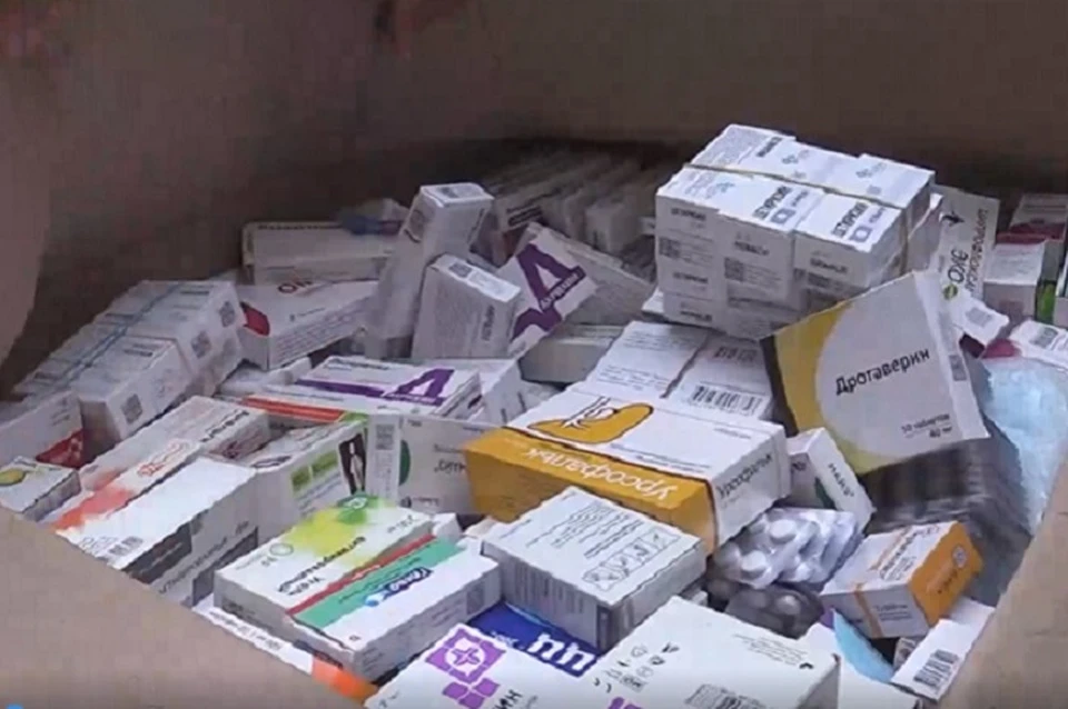 В состав гуманитарного груза вошли лекарства, бинты, вата, средства личной гигиены и многое другое. Фото: УНМ ЛНР