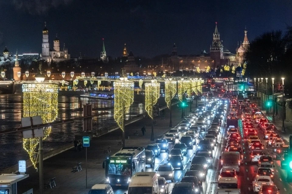 Пик пробок в Москве прогнозируется с 22 по 28 декабря по данным ЦОДД