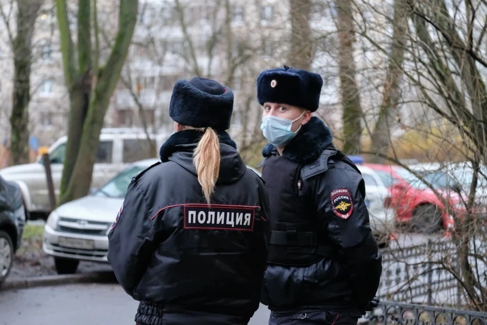 Мужчина, нашедший труп во дворе больницы в Раменском, рассказал, как все случилось