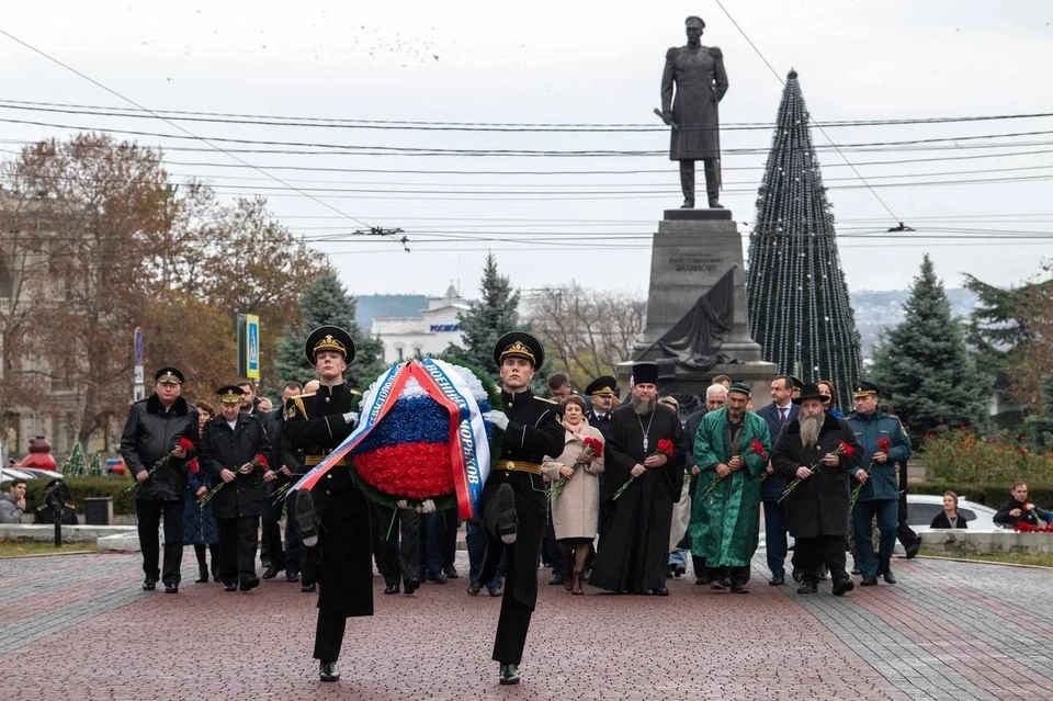 Севастополь город-герой, здесь чтут воинские традиции чести. Фото: Правительство Севастополя