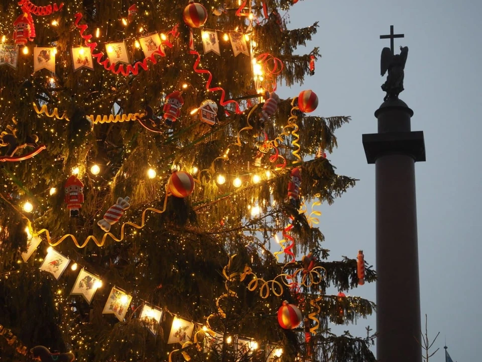 Петербуржцы потратят на новогодние праздники 19 300 рублей.