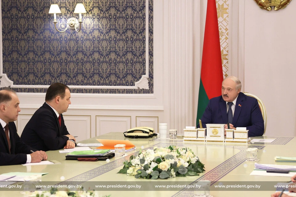 Лукашенко проводит совещание по вопросам зарплаты и денежного довольствия работников бюджетной сферы. Фото: president.gov.by