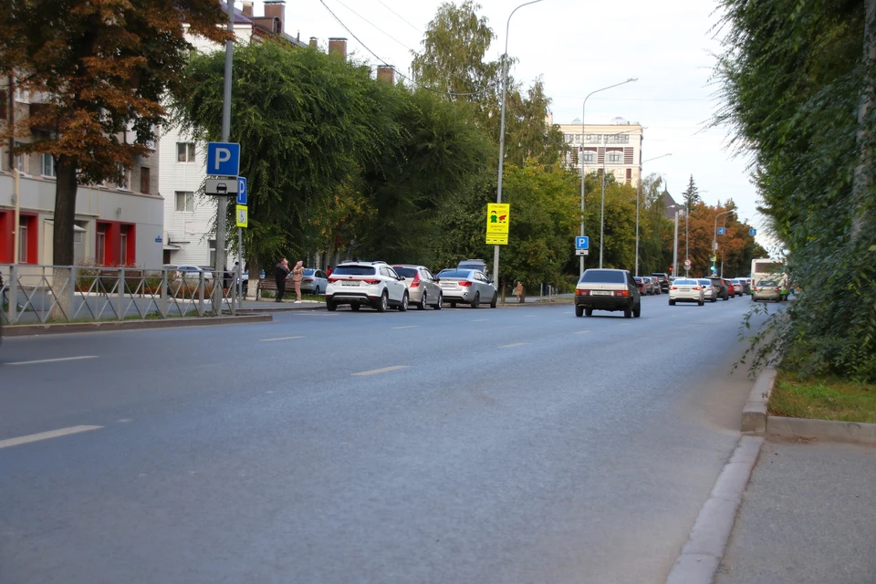 Все парковки в центре Тюмени станут платными.