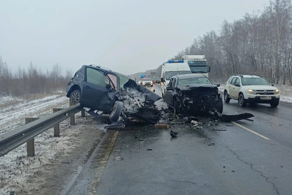 ДТП с пятью машинами и двумя погибшими под Липецком