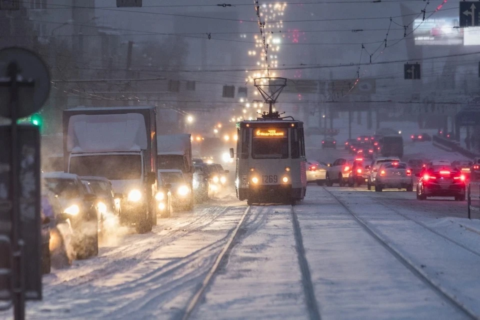 В новогодние праздники почти весь общественный транспорт будет работать по расписанию выходного дня