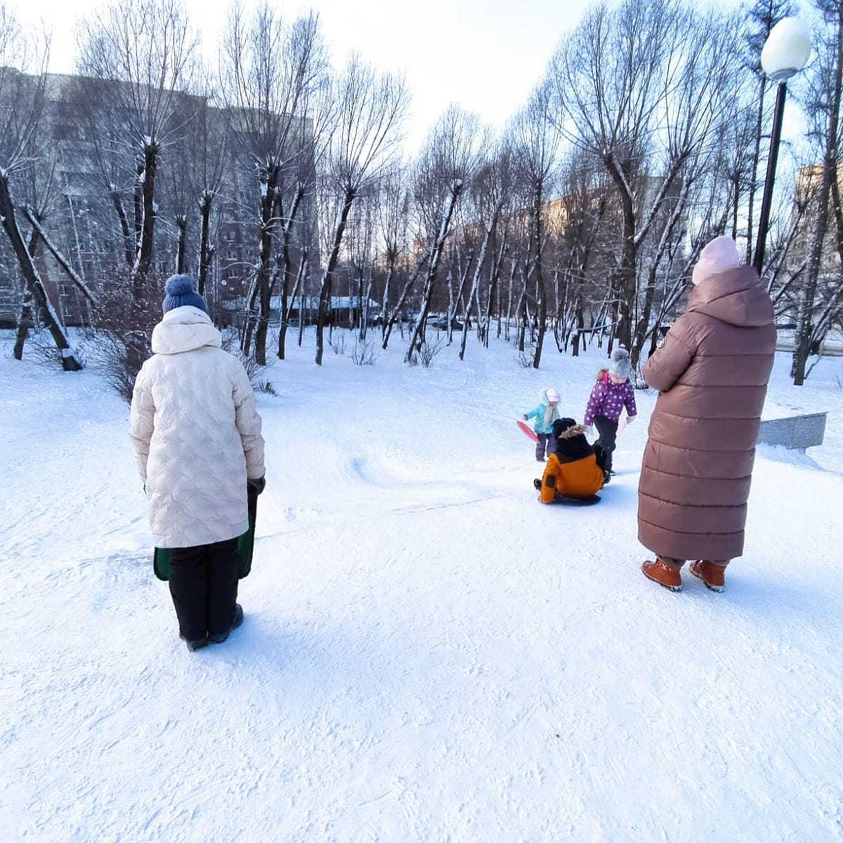 Томичам будут выдавать новые пособия для беременных и для семей с детьми до  17 лет - KP.RU