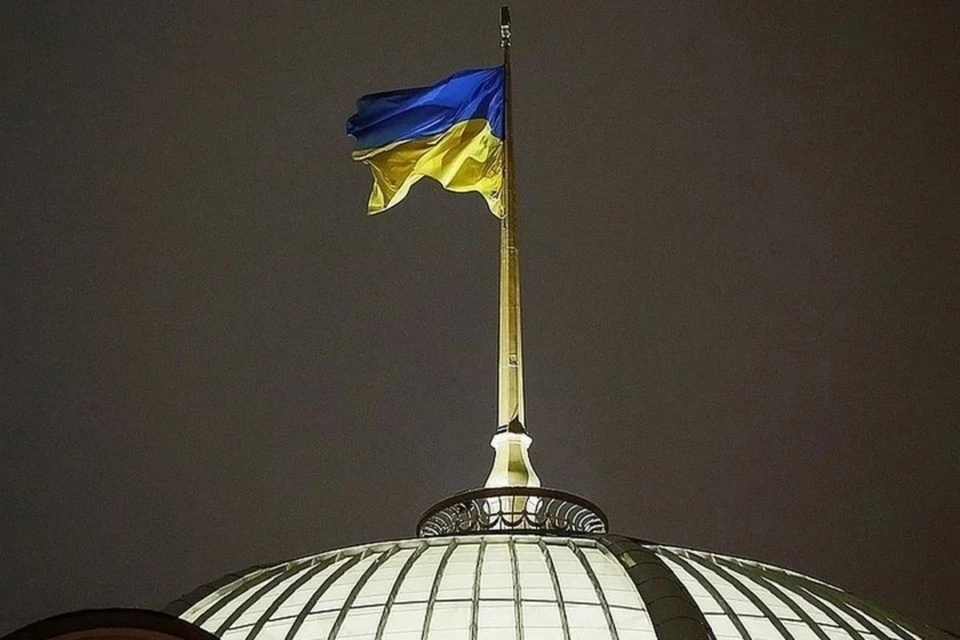 Посол Украины в Великобритании заявил, что Киев отвел часть войск к границе с Беларусью. Фото: REUTERS