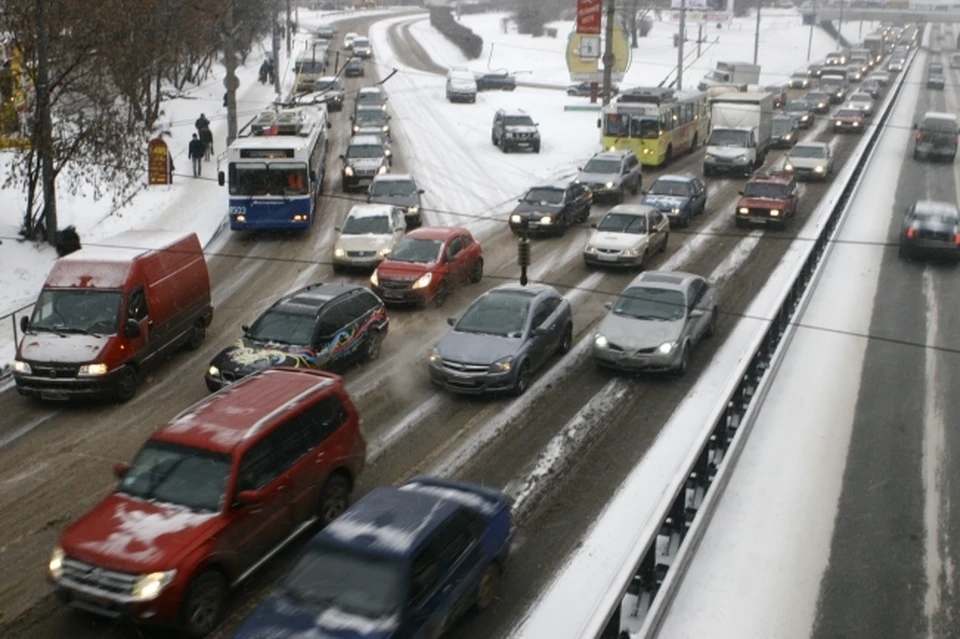 Пробки в Уфе достигли 9-балльной отметки в день прощания с первым президентом Башкирии Муртазой Рахимовым 13 января